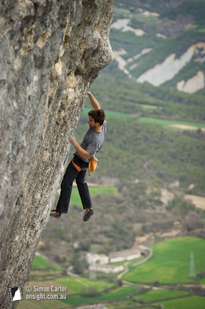 Joe Kinder working hard high up on Papichulo (9a+). Joe made soem great progress on this ultra-classic extreme test piece. 