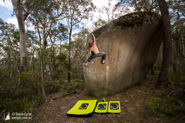 Chris Webb Parsons repeating Zac's Problem V8, in the Black Range, near Canberra.